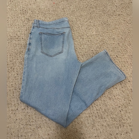 Old Navy Other - Old navy men’s Light Blue Straight Leg Jeans 34 x 32